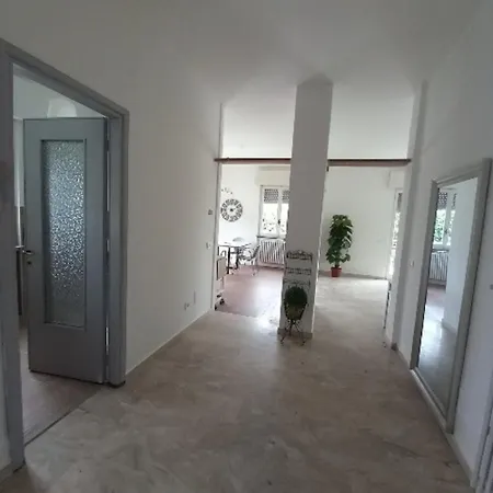 Appartamento Il Terrazzo Dei 3 Gallarate Esterno foto